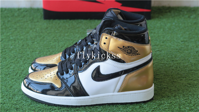 Authentic Air Jordan 1 Retro High OG Golden Toe